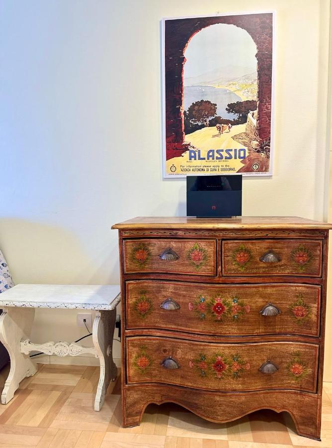 Hostdomus - Casa Corallo Alassio Dış mekan fotoğraf